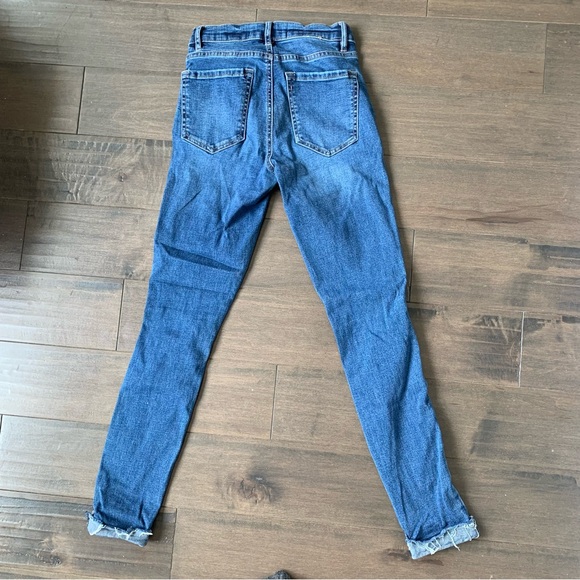 Medium wash ripped skinny jeans blue - Picture 3 of 3